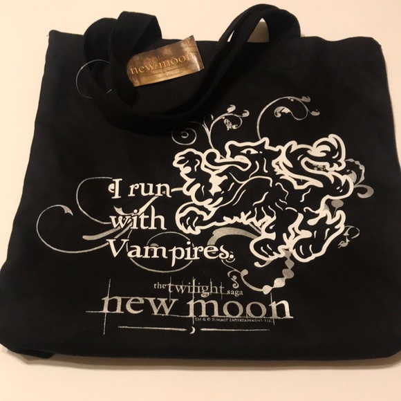 Twilight Handbags - ‼️Sold‼️🏹NEW The Twilight Saga tote